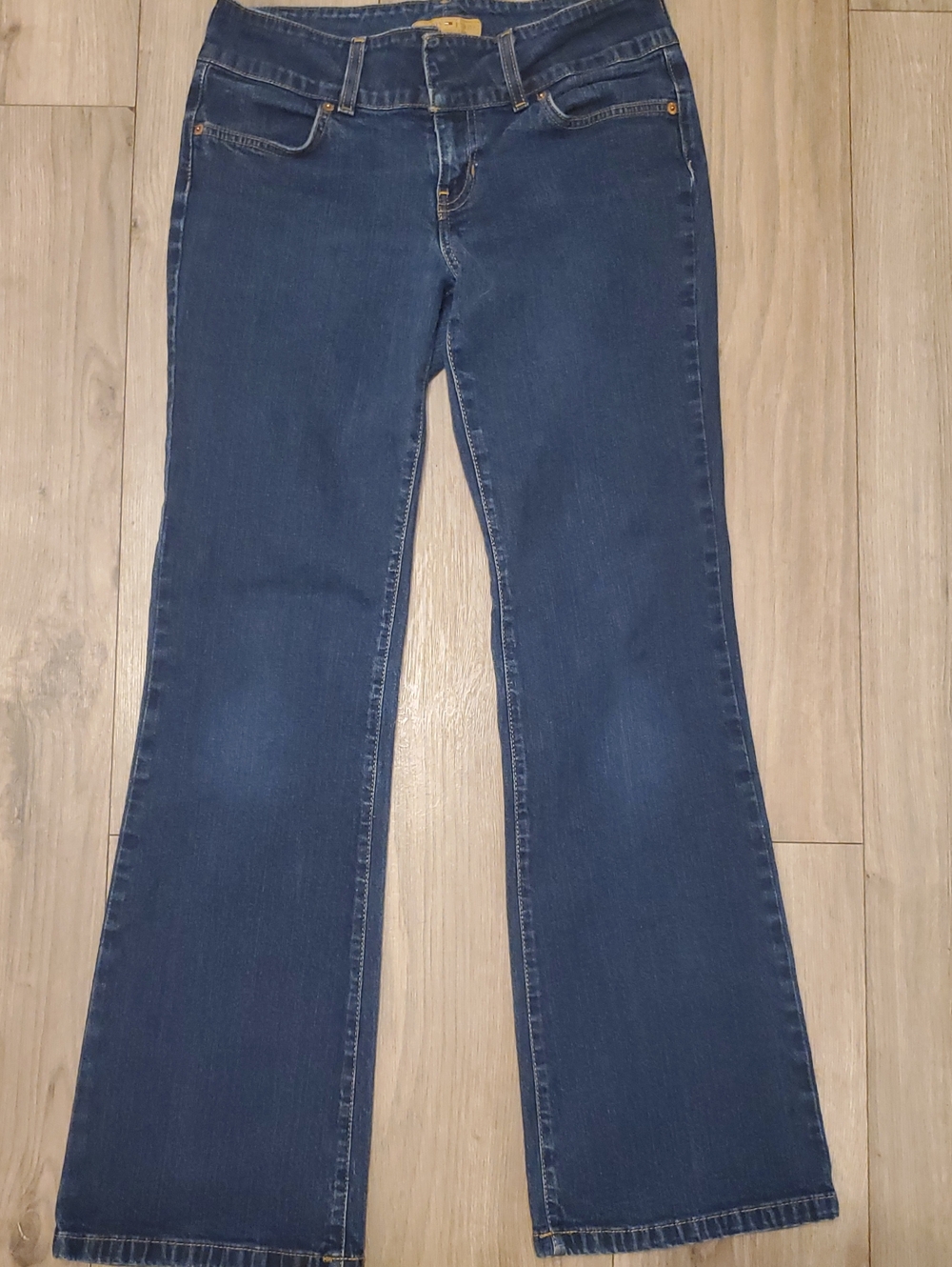 Classic Women's Bootcut Jeans in Dark Blue